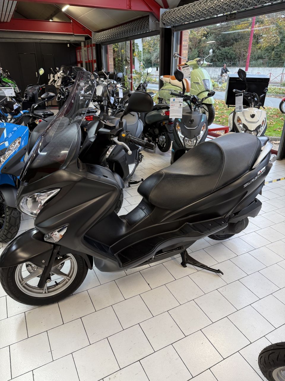 SUZUKI BURGMAN 125 4