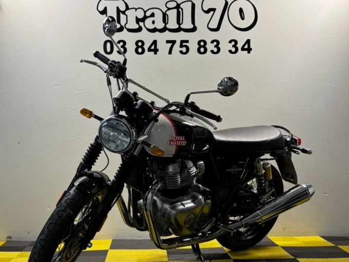 ROYAL ENFIELD INTERCEPTOR 4