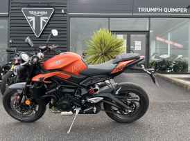 TRIUMPH STREET TRIPLE 765 R - 2025