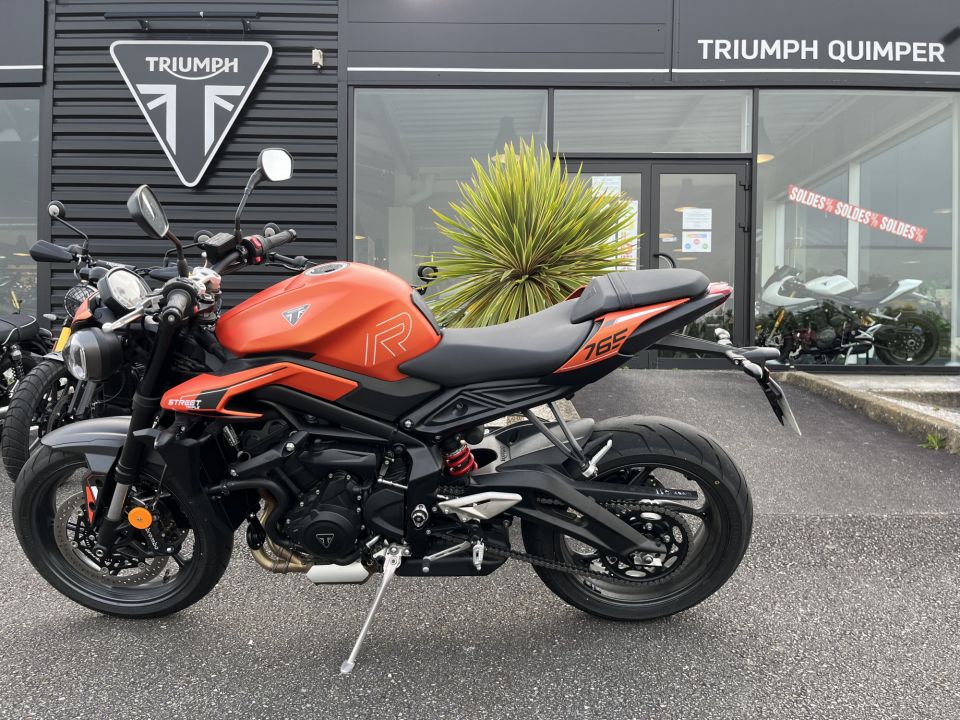 TRIUMPH STREET TRIPLE 765 R 4