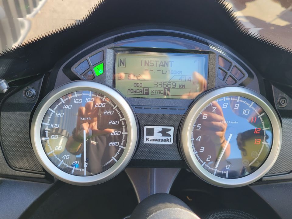 KAWASAKI ZZR 1400 4