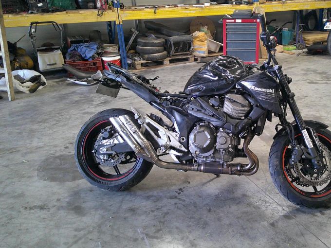 KAWASAKI Z 800 4