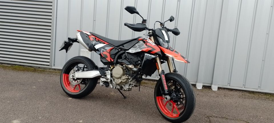 DUCATI HYPERMOTARD 698 RVE 4