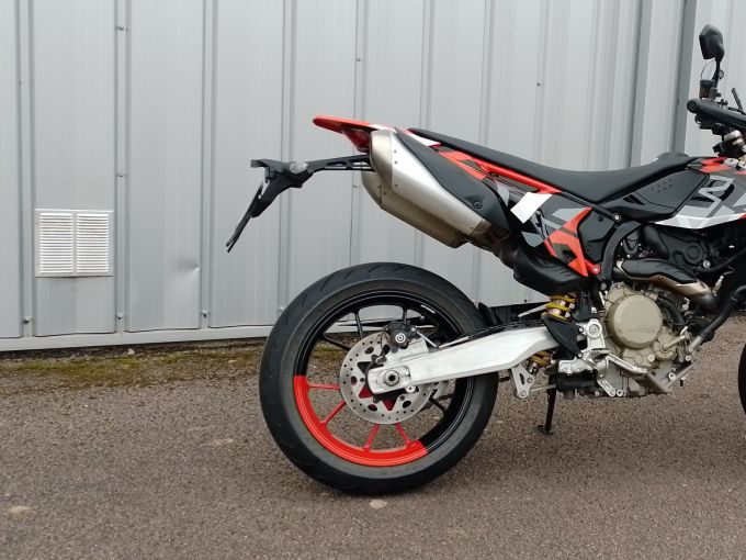 DUCATI HYPERMOTARD 698 RVE 4