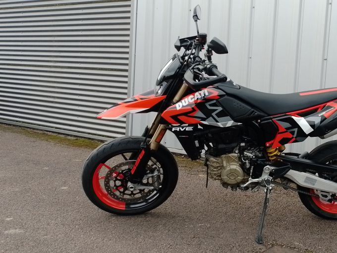 DUCATI HYPERMOTARD 698 RVE 4