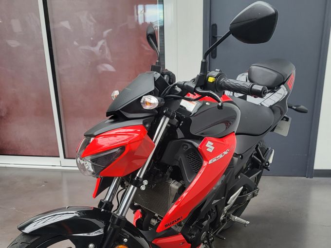 SUZUKI GSX-S 125 ABS 4