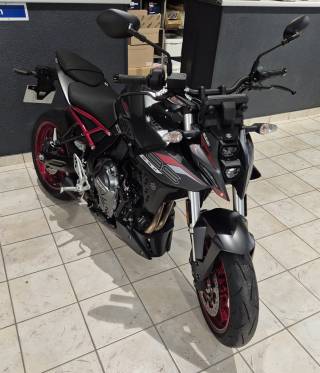 SUZUKI GSX-8S A2 - 2025