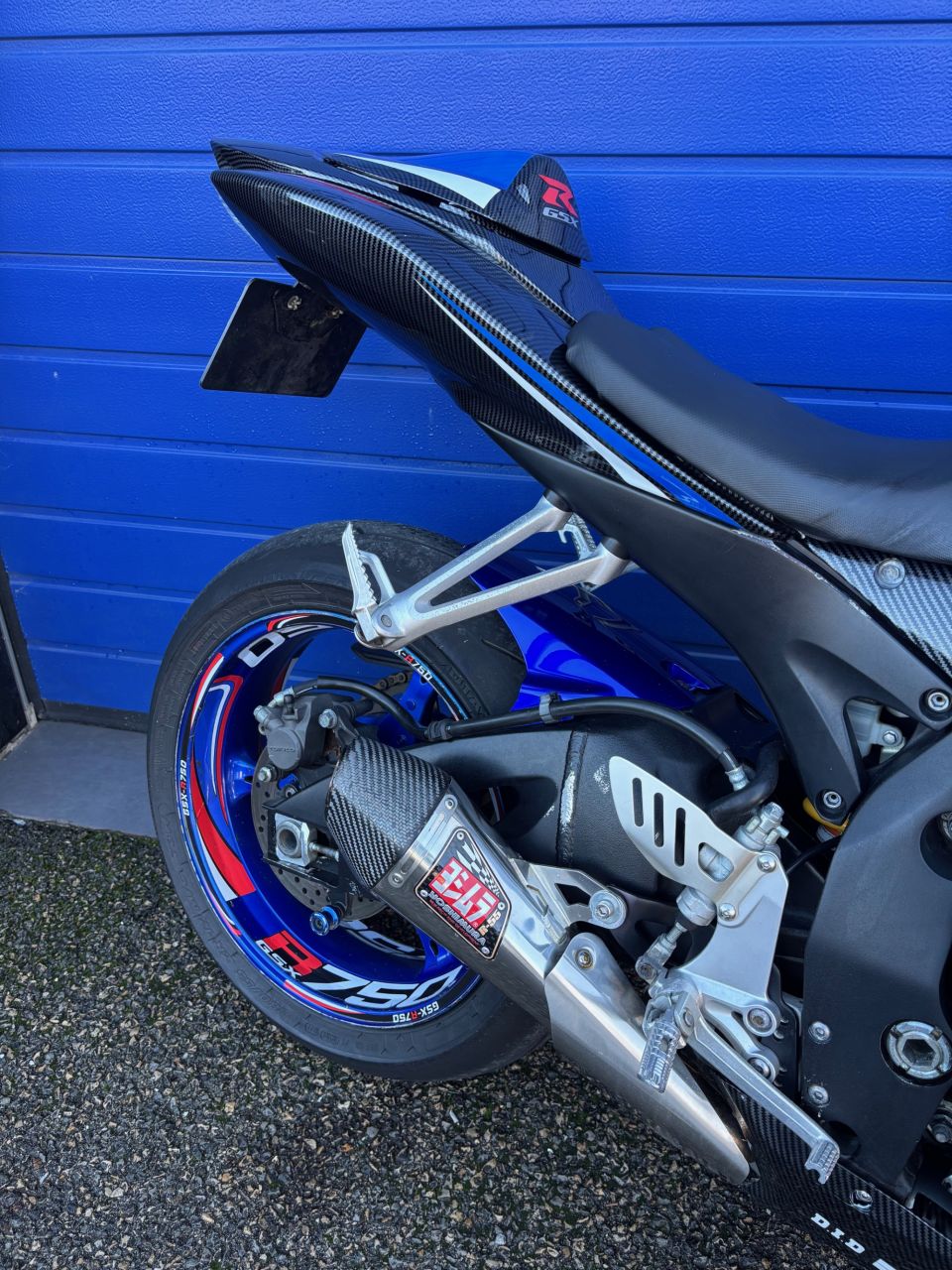 SUZUKI GSX-R 750 4