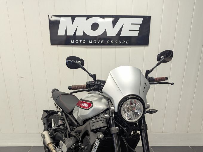 YAMAHA XSR 900 4