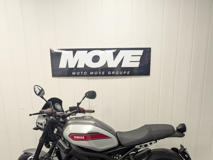 YAMAHA XSR 900 4