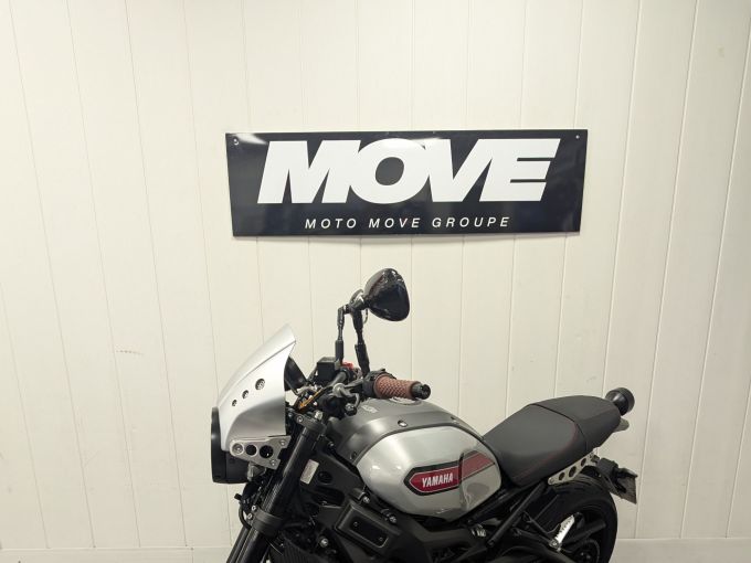 YAMAHA XSR 900 4