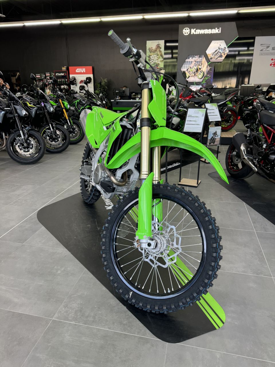 KAWASAKI KX 4