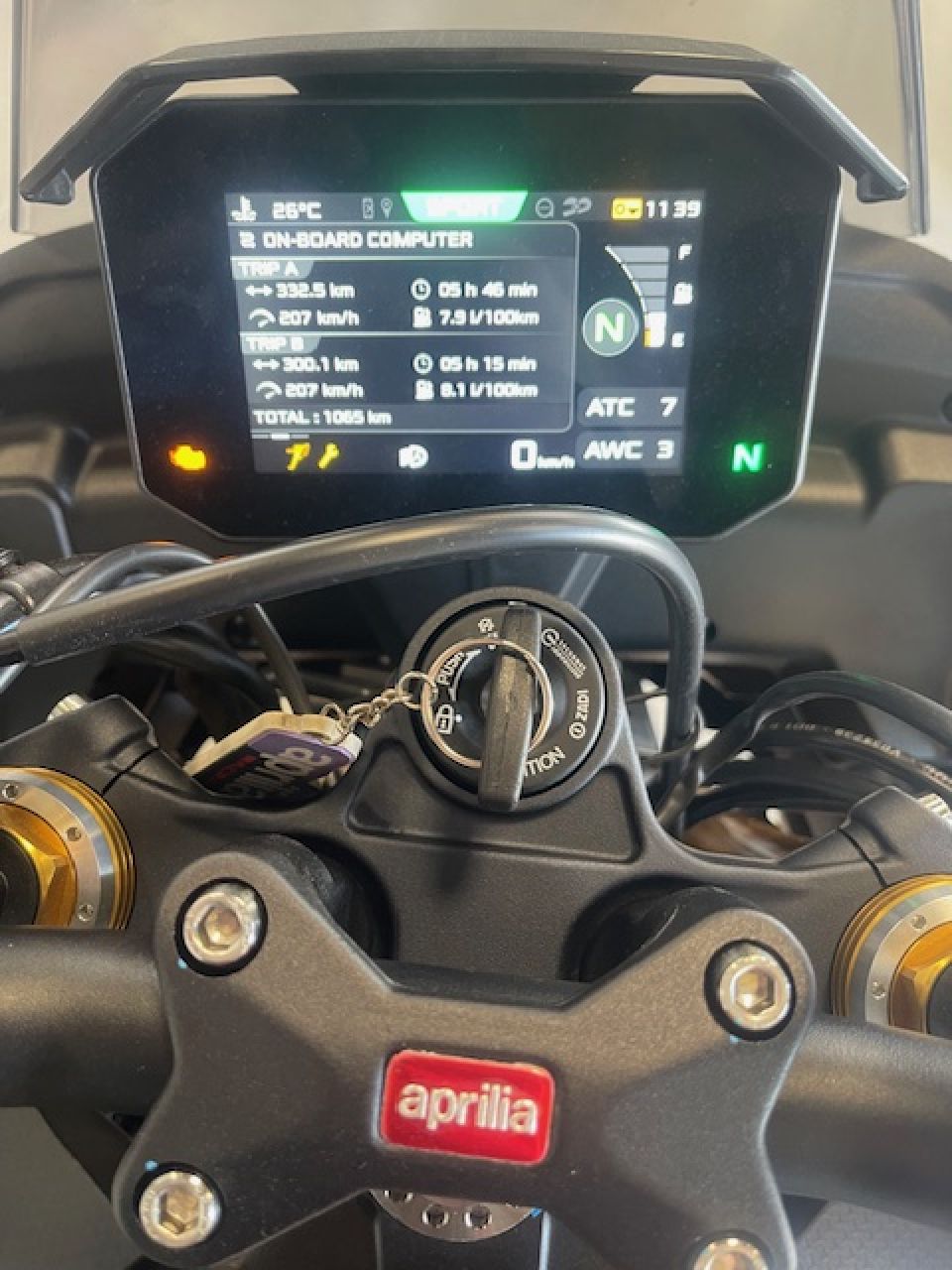 APRILIA TUONO 1100 V4 FACTORY 4