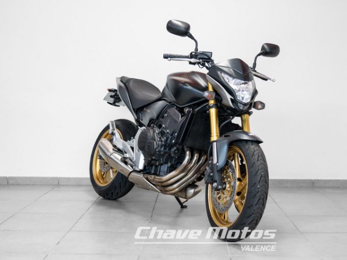 HONDA CB 600 F HORNET 4