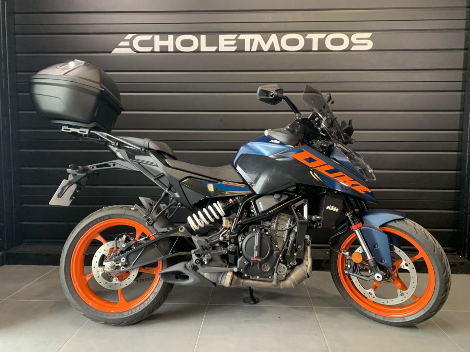 KTM 125 DUKE ABS 4