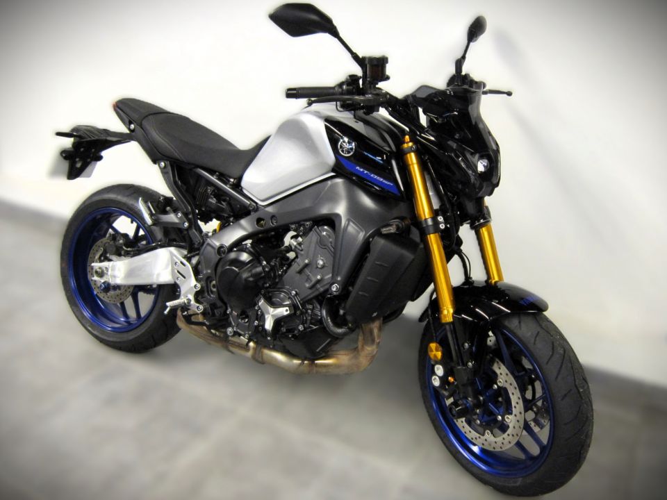 YAMAHA MT-09 SP 4