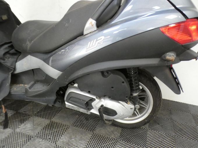 PIAGGIO MP3 300 LT 4
