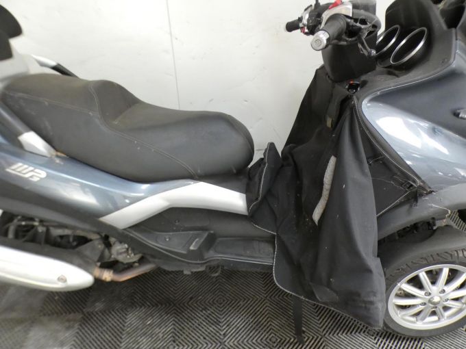 PIAGGIO MP3 300 LT 4