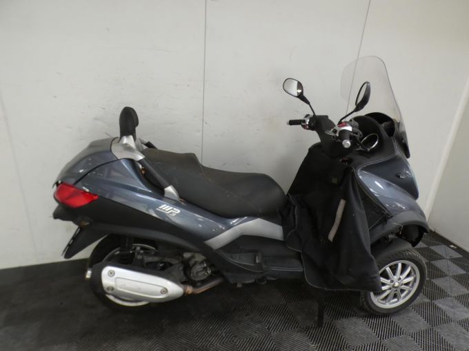 PIAGGIO MP3 300 LT 4