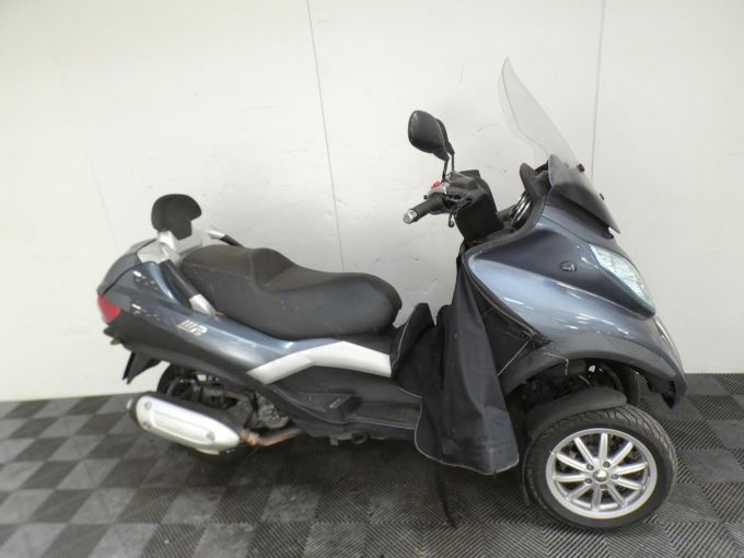 PIAGGIO MP3 300 LT 4