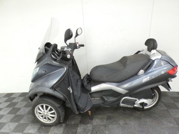 PIAGGIO MP3 300 LT 4