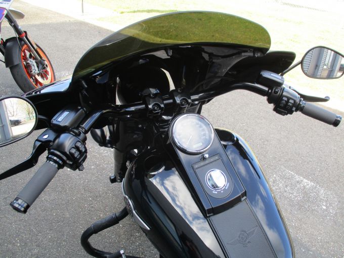 HARLEY-DAVIDSON SOFTAIL FAT BOY 1800 S 4