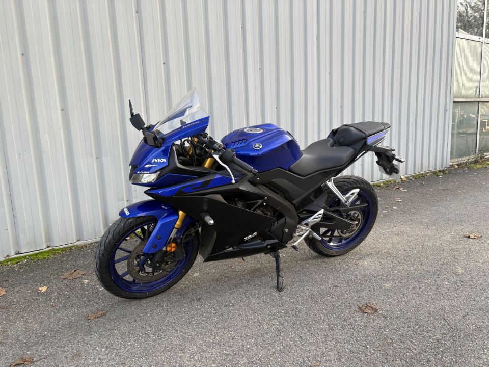YAMAHA YZF 125 R ABS 4