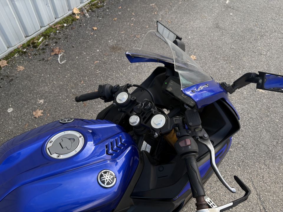 YAMAHA YZF 125 R ABS 4