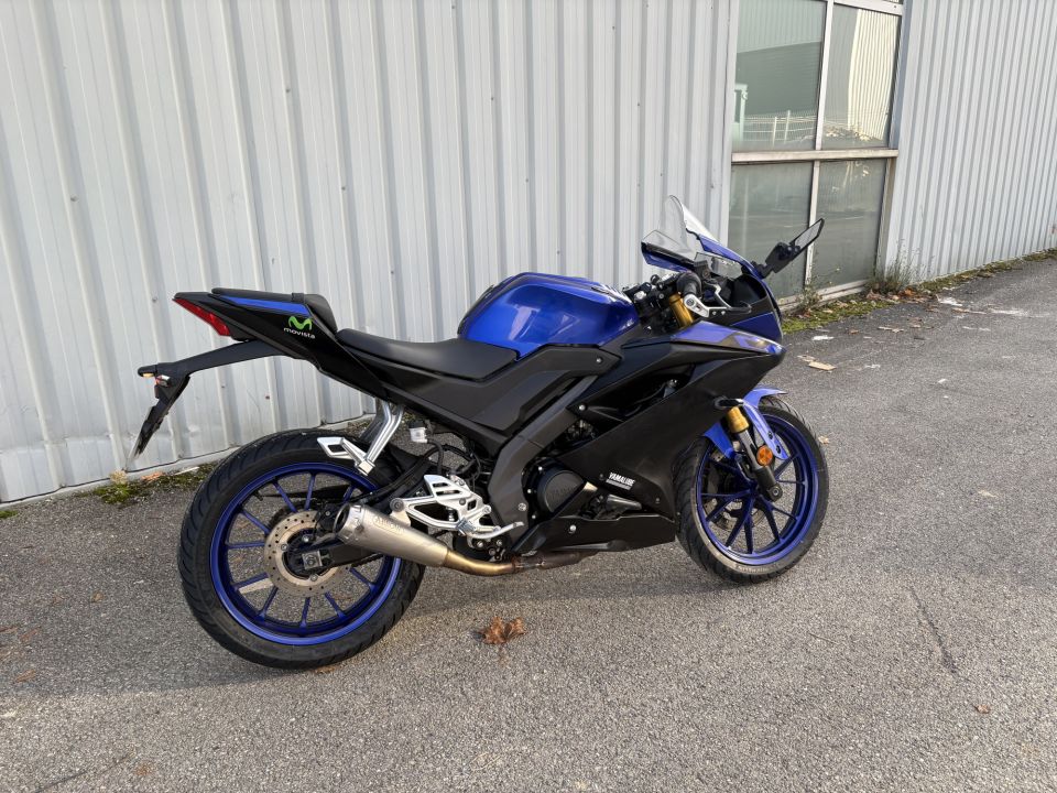 YAMAHA YZF 125 R ABS 4
