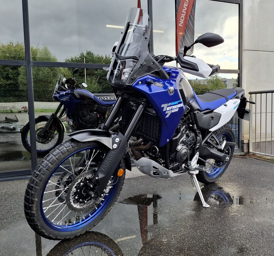 YAMAHA XTZ TENERE 700 4