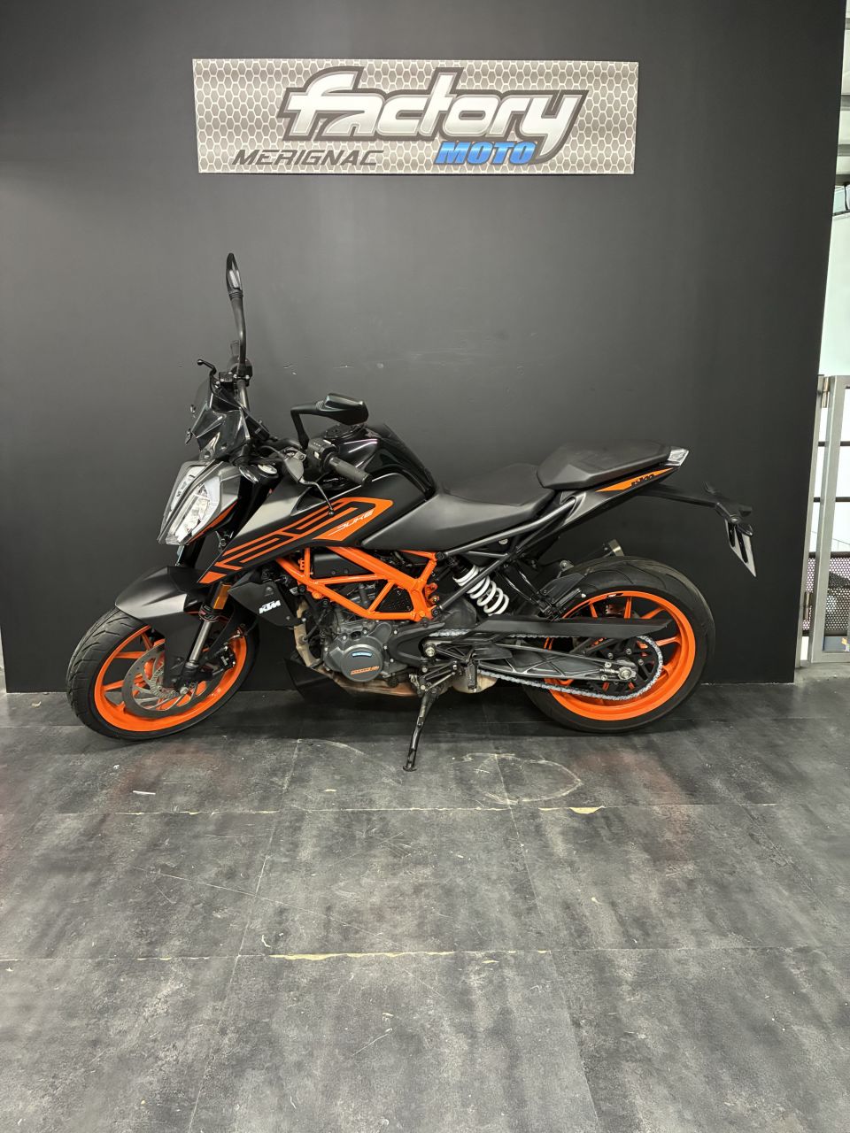 KTM 125 DUKE ABS 4