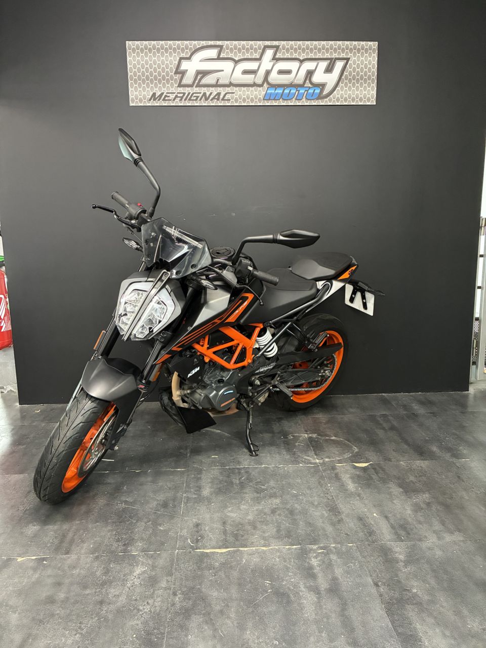 KTM 125 DUKE ABS 4