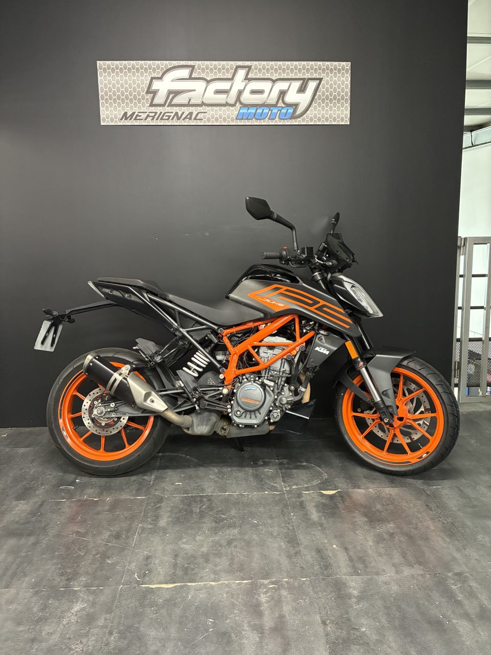 KTM 125 DUKE ABS 4