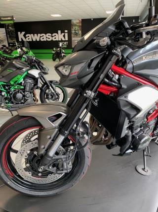 KAWASAKI Z 900 - 2025