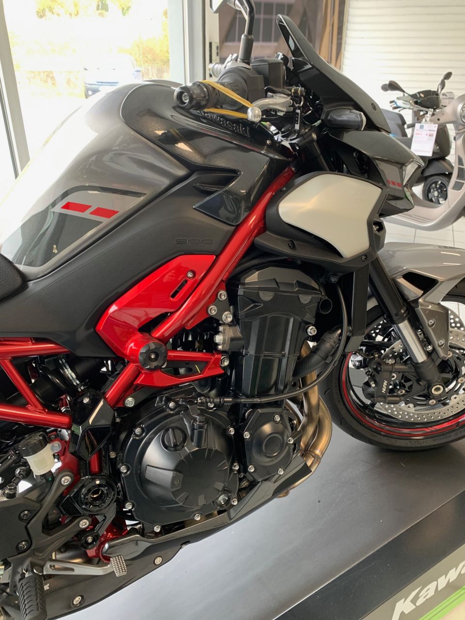 KAWASAKI Z 900 4