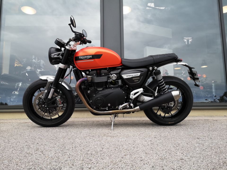 TRIUMPH SPEED TWIN 1200 4