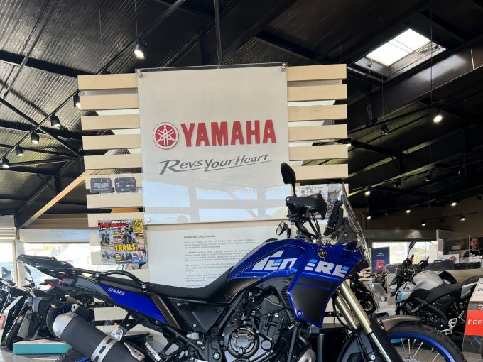 YAMAHA XTZ TENERE 700 4