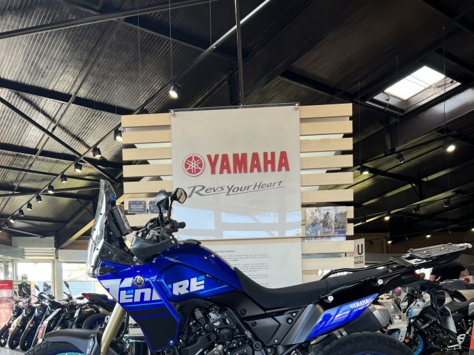 YAMAHA XTZ TENERE 700 4