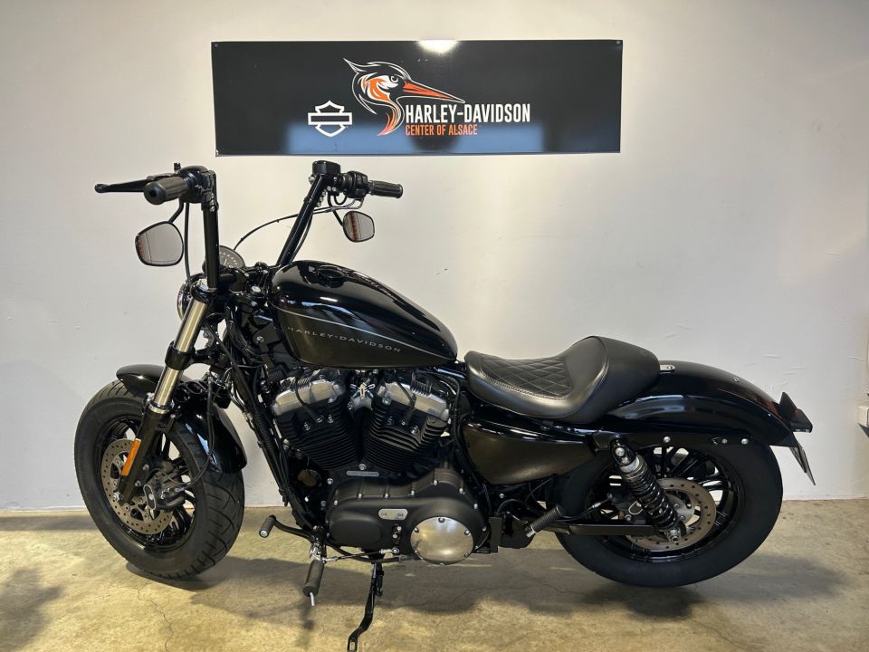 HARLEY-DAVIDSON SPORTSTER FORTY-EIGHT 1200 4