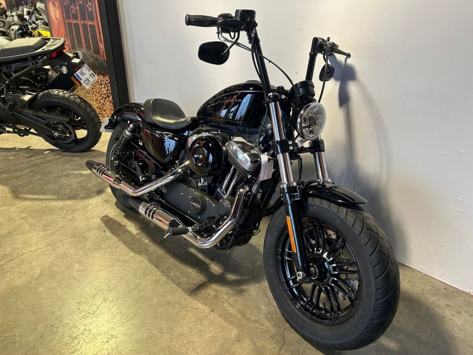 HARLEY-DAVIDSON SPORTSTER FORTY-EIGHT 1200 4
