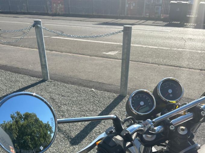 ROYAL ENFIELD INTERCEPTOR 4