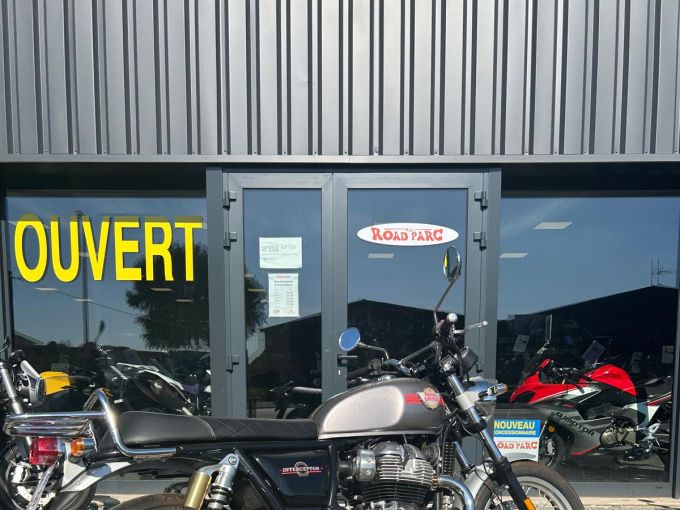 ROYAL ENFIELD INTERCEPTOR 4