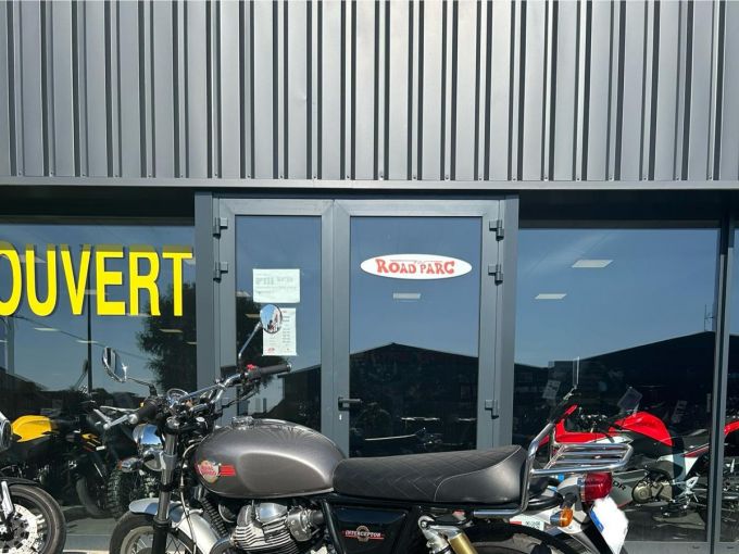 ROYAL ENFIELD INTERCEPTOR 4