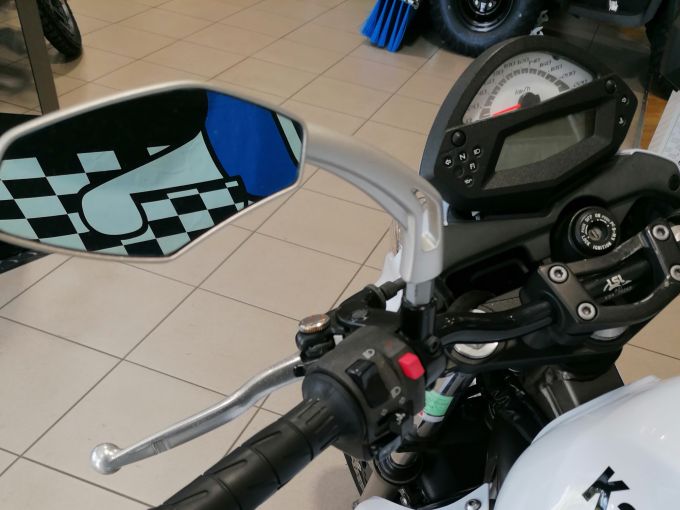 KAWASAKI ER-6 4