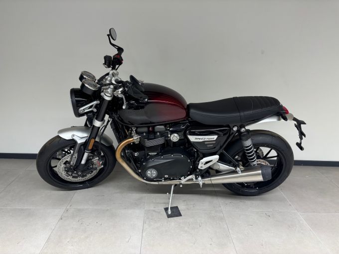 TRIUMPH SPEED TWIN 1200 4
