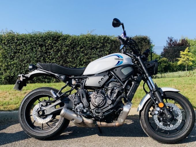 YAMAHA XSR 700 ABS 4