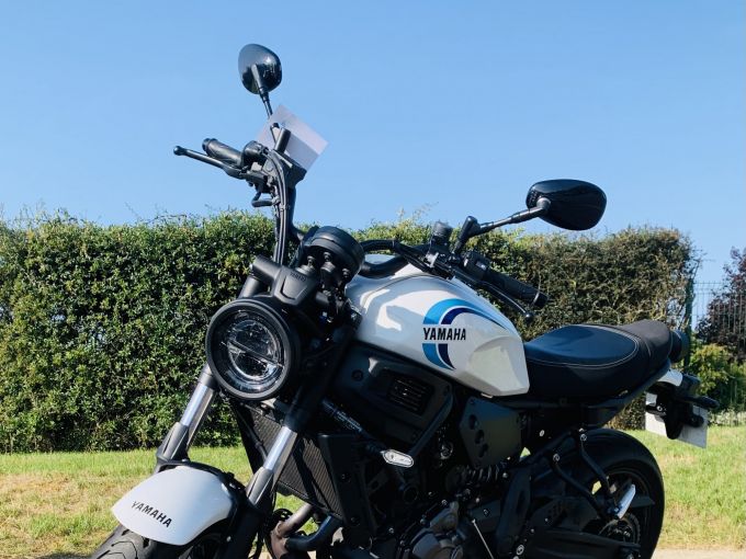 YAMAHA XSR 700 ABS 4