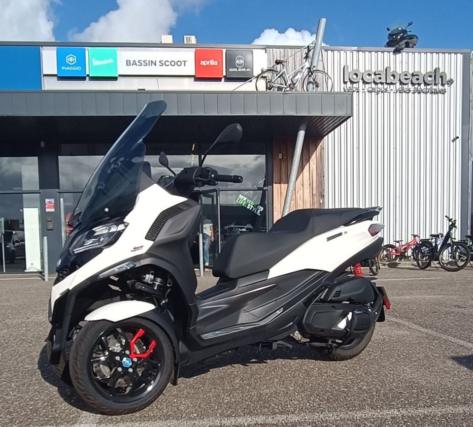 PIAGGIO MP3 400 RST SPORT 4