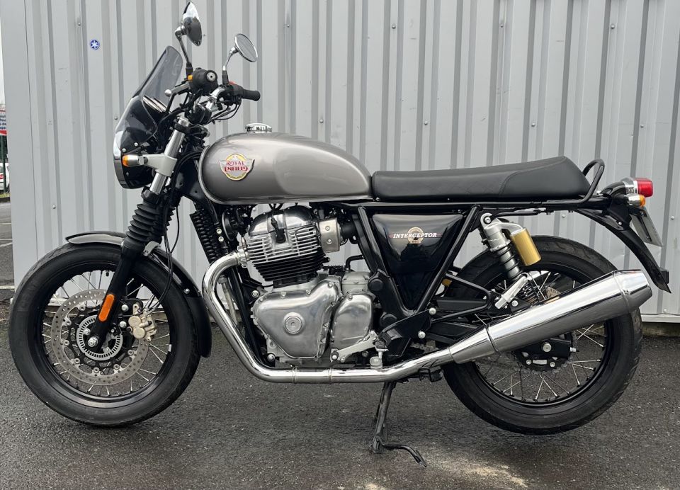 ROYAL ENFIELD INTERCEPTOR 4