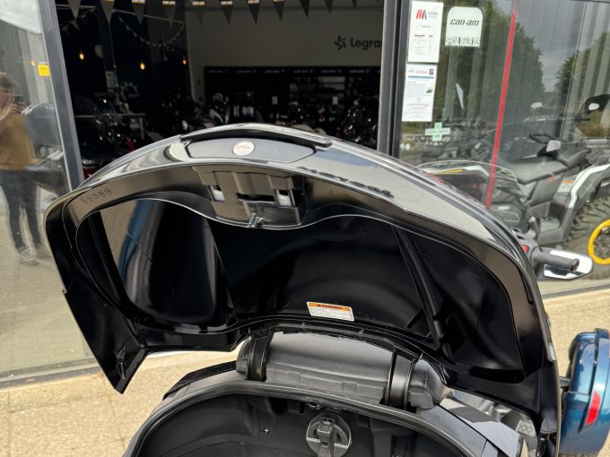 CAN-AM SPYDER F3-T LIM 4